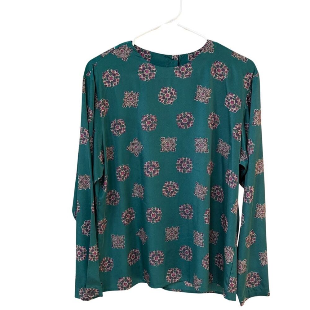 Fashion Update Blouse Womens SZ M Teal Green Medallion Geometric Silk Look Retro